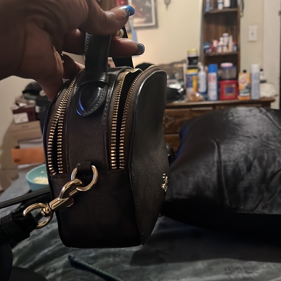 Brand new used once coach cross body beautiful authentic coach bag - Picture 2 of 3